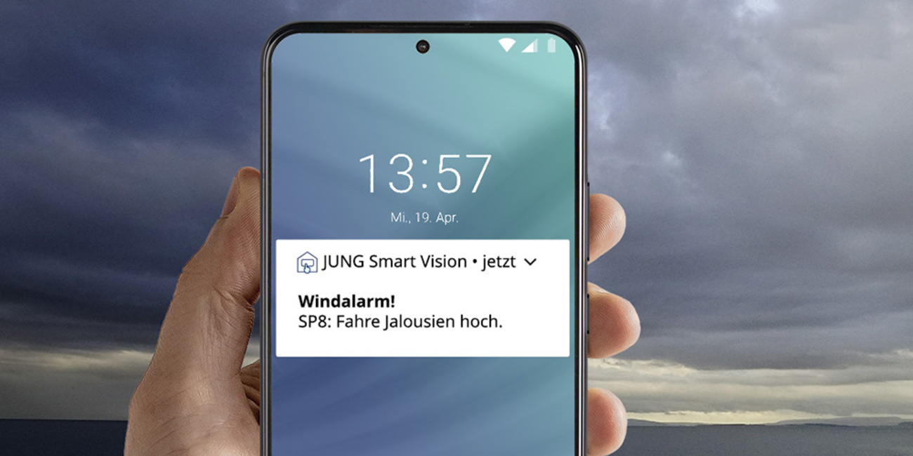 JUNG Smart Panel 8 bei Elektro Ercan Kilinc in Grävenwiesbach